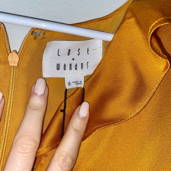 Lost + Wander Dawn Wrap Mini Dress NWT medium - Picture 5 of 7